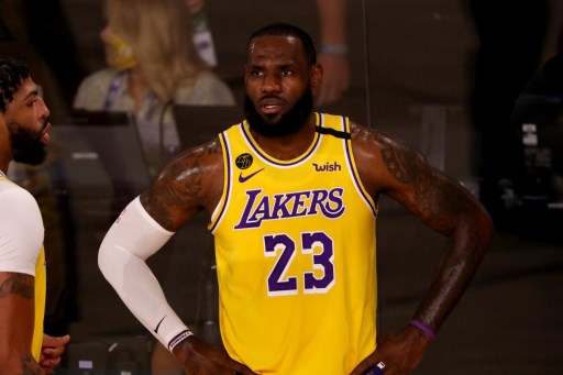 LeBron James changing back to No. 23 in honor of Bill Russell