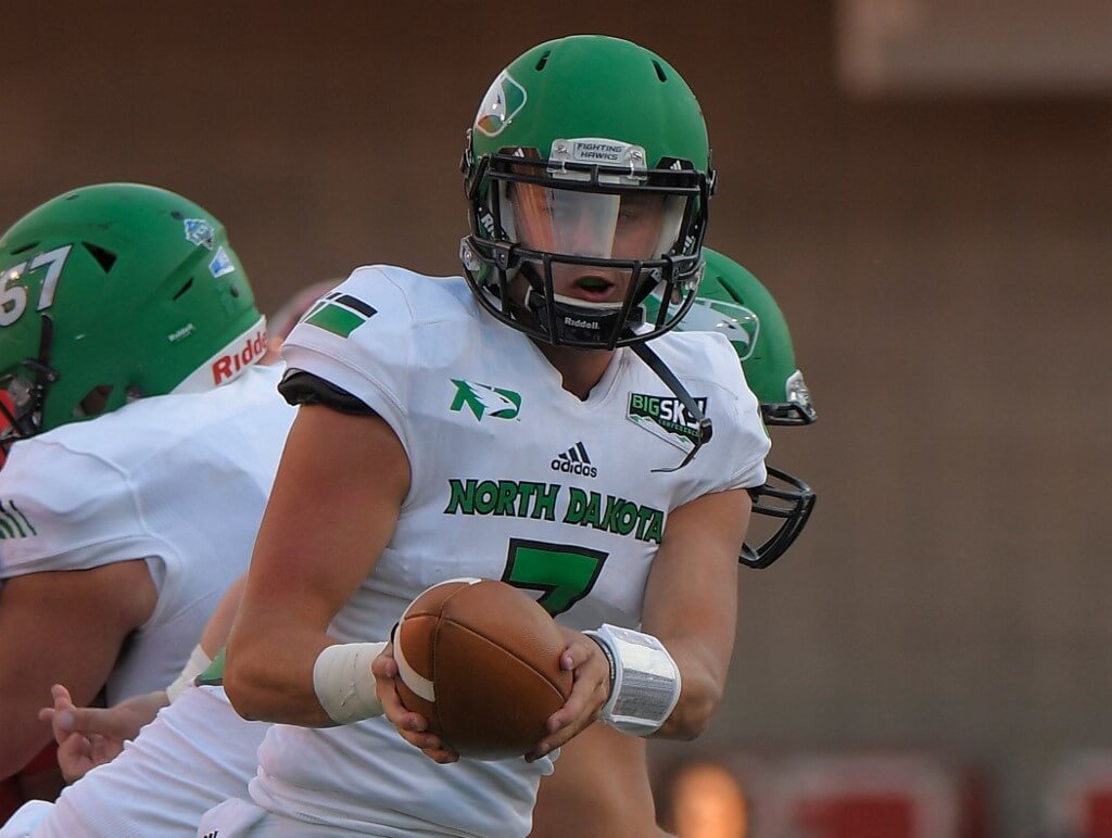 North Dakota Fighting Hawks At Youngstown State Penguins