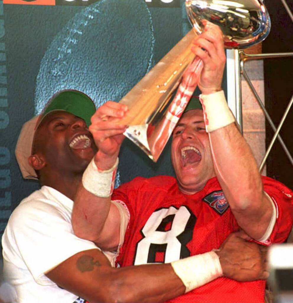 Jan. 29, 1995: Steve Young Leads 49ers to Fifth Lombardi Trophy in Super  Bowl XXIX