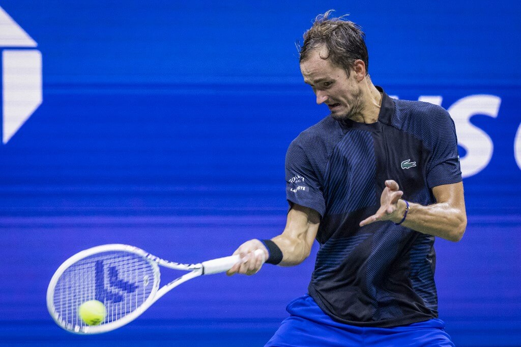 Vienna Open: Stefanos Tsitsipas beats Novak, to face Coric in second round