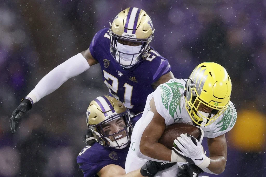 Washington vs Oregon Prediction, Odds & Picks Nov 12