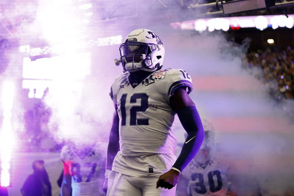 Georgia Bulldogs repeat as college football's national champion, thrashing  TCU