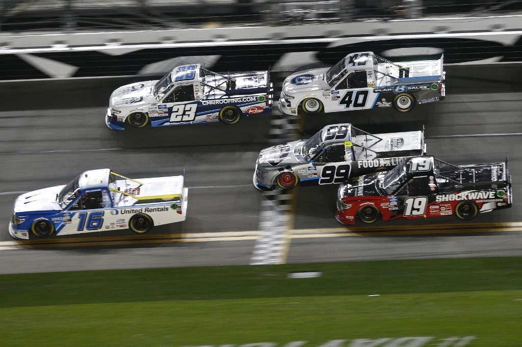 Nascar truck best sale race live stream