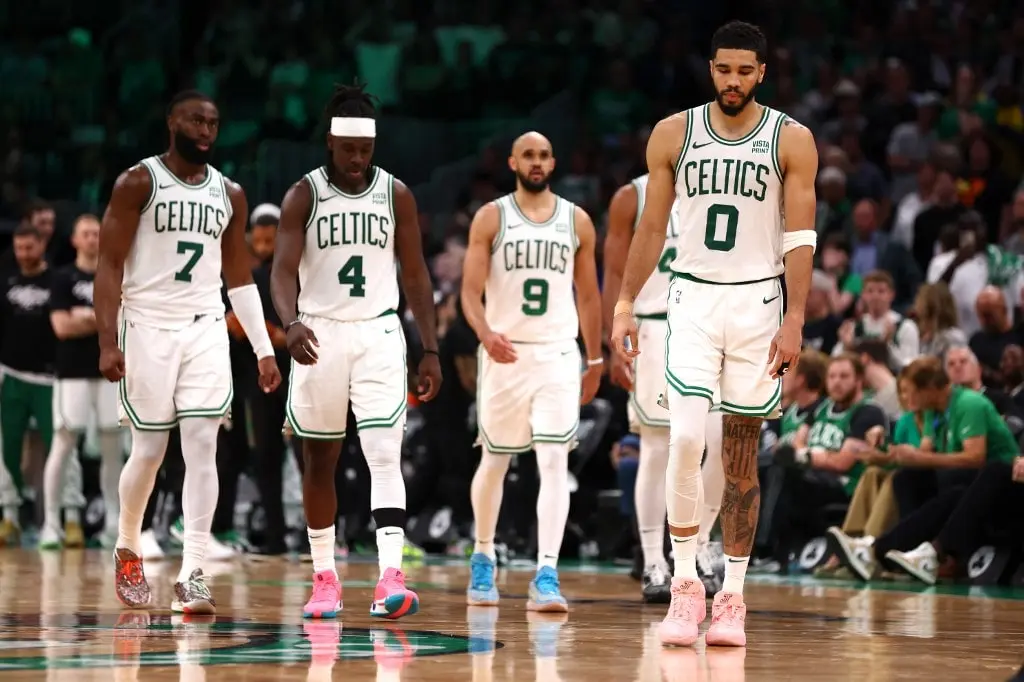 Celtics, Haliburton Injury to Hamstring Pacers in Game 3