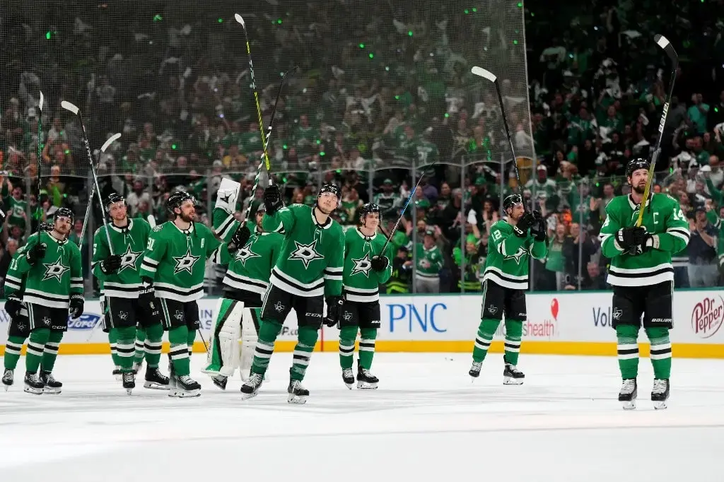 Stars Shine in Game 7 Victory Over Knights