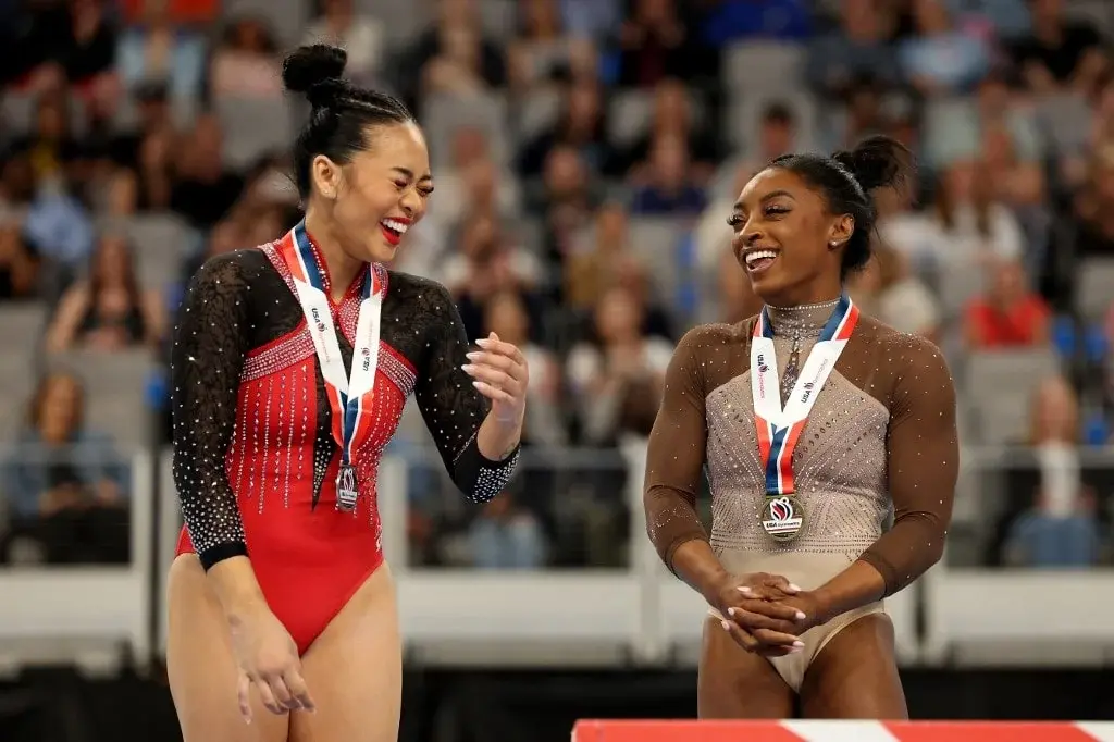 How Simone Biles Helped Out Suni Lee