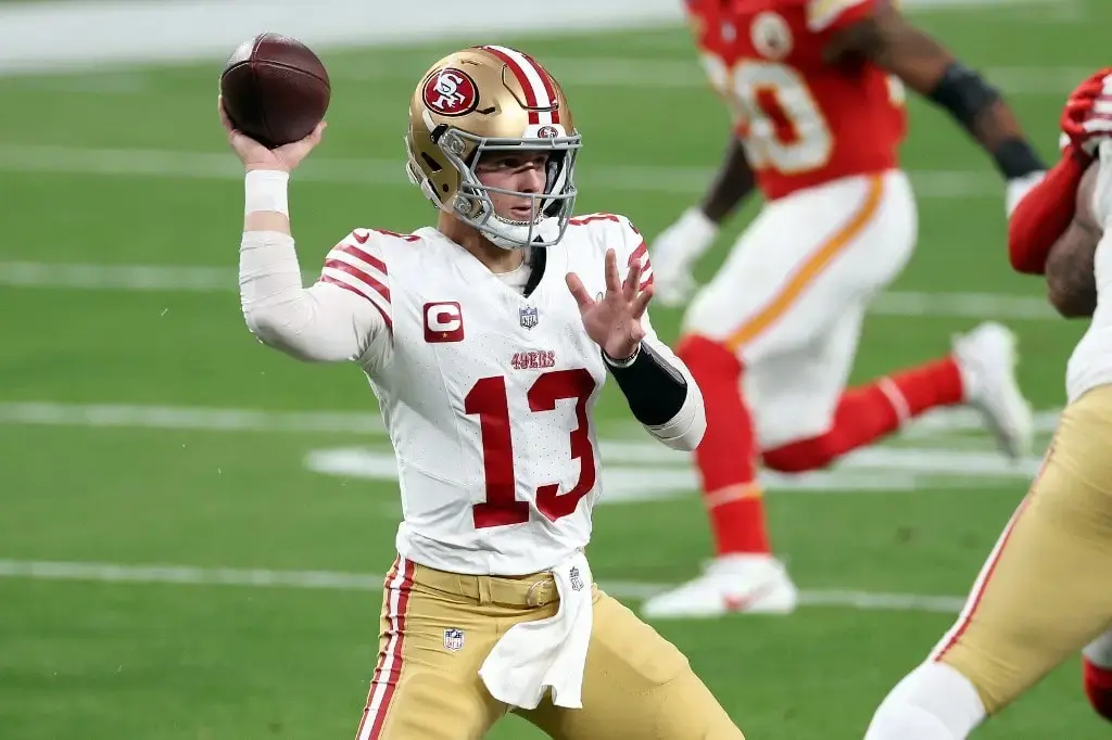 Montana, Young Give 49ers Fantastic 4 Quarterback Room