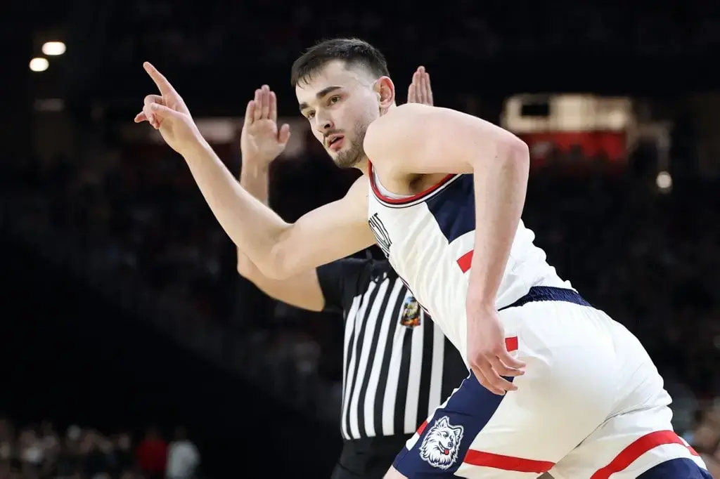 NCAA Basketball Odds UConn Pick to Win 202525 National Title🥳