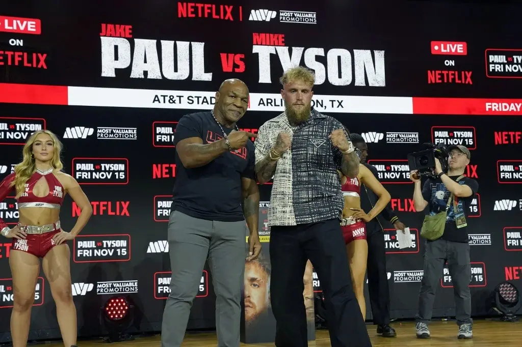 Tyson vs jake paul announcers